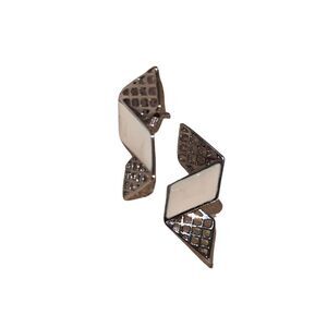 Vintage Cream & Silver Zig Zag Geometric Stud Earrings